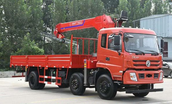 點(diǎn)擊查看詳細(xì)信息<br>標(biāo)題：貨箱7.1米前四后四 閱讀次數(shù)：2193