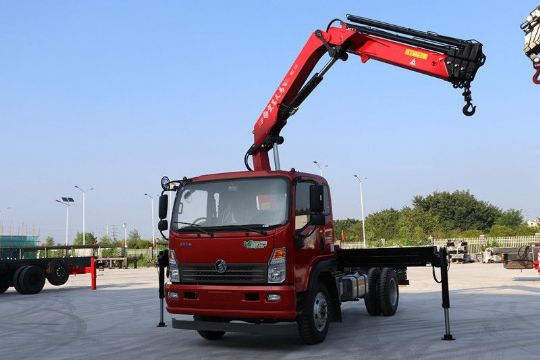 點擊查看詳細信息<br>標題：6.3噸折臂吊 閱讀次數(shù)：3050