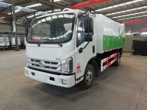 點(diǎn)擊查看詳細(xì)信息<br>標(biāo)題：9方柴油垃圾車 閱讀次數(shù)：3658